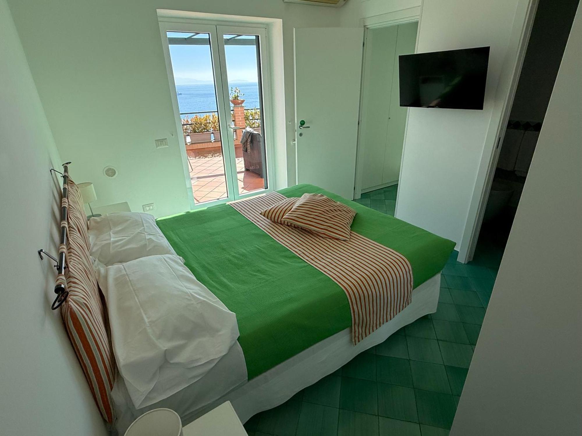 Villa Casa Gabriella - Amalfi Coast - Free Parking - Full Sea View Vietri Exterior foto