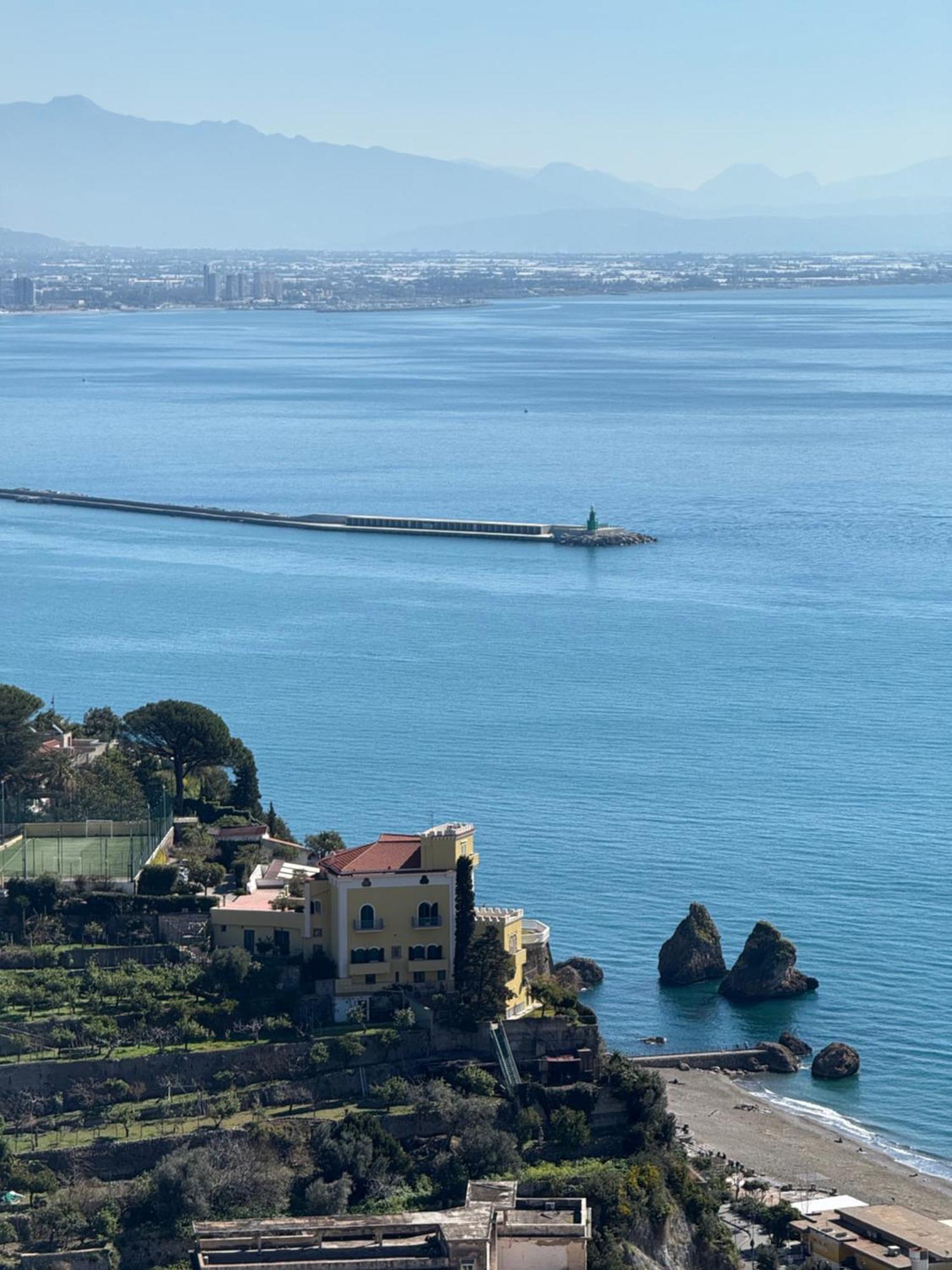 Villa Casa Gabriella - Amalfi Coast - Free Parking - Full Sea View Vietri Exterior foto